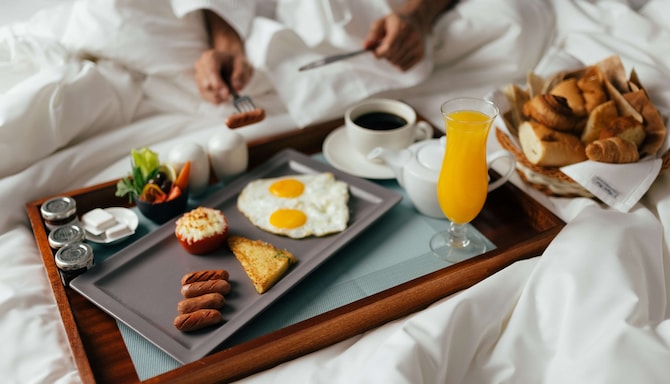 Park Inn by Radisson Makkah Al Naseem - Breakfast in bed
