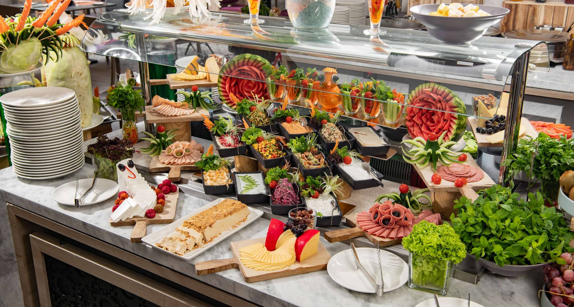 بارك إن باي راديسون، مكة العزيزية، بوفيه