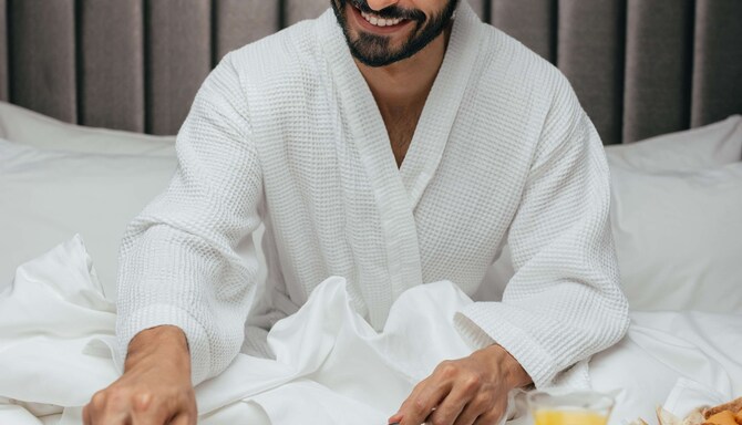 Park Inn by Radisson Makkah Aziziyah - Breakfast in bed