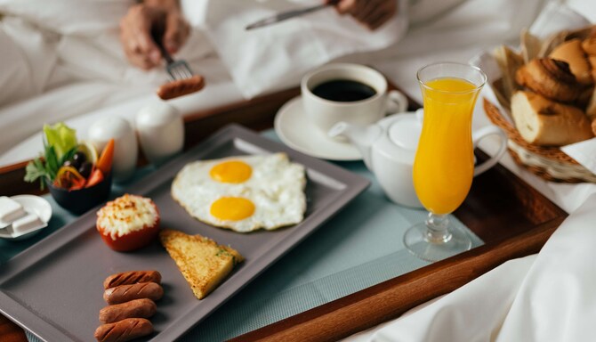 Park Inn by Radisson Makkah Aziziyah - Breakfast in bed
