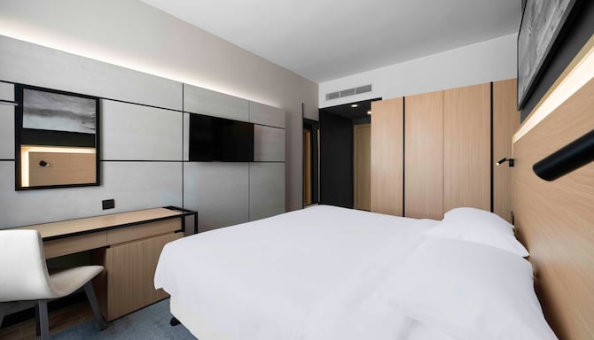 Park Inn by Radisson Makkah Thakher Algharbi - Standard Room King Bed