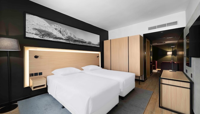 Park Inn by Radisson Makkah Thakher Alsharqi - Junior Suite with twin beds