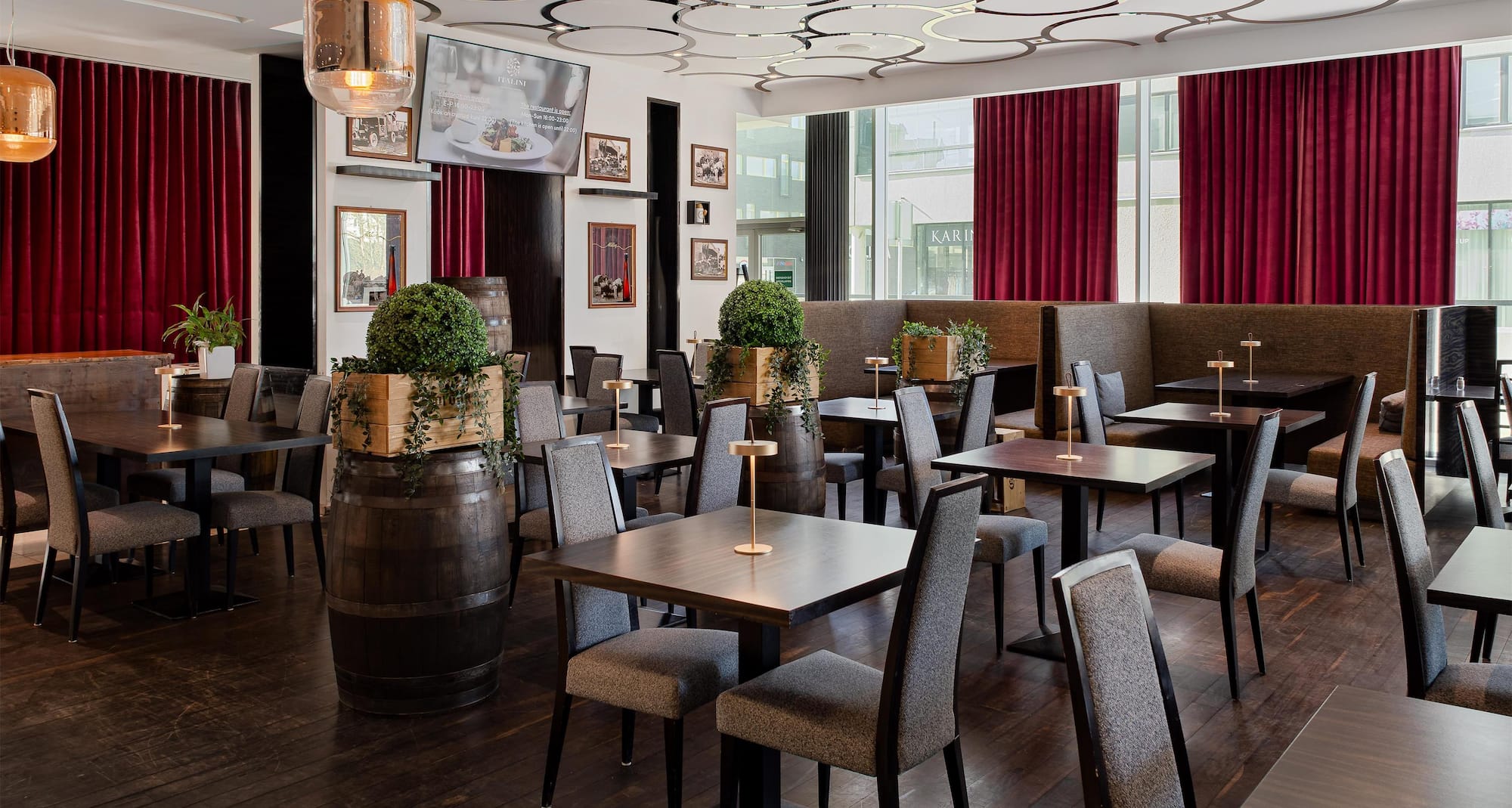 Park Inn by Radisson Meriton Conference and Spa Hotel Tallinn - Grill250°