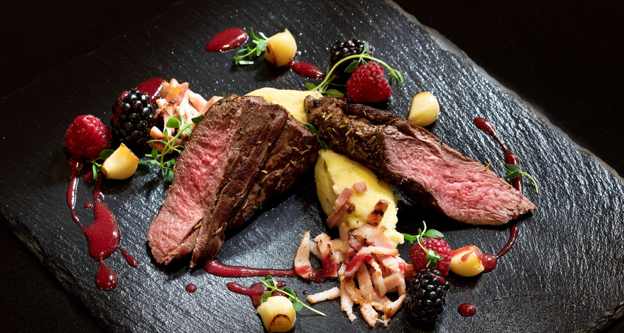 Park Inn by Radisson Meriton Conference & Spa Hotel i Tallinn (Estland): estisk biff av kronhjort