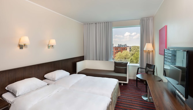 Park Inn by Radisson Meriton Conference & Spa Hotel Tallinn - Hotellihuone