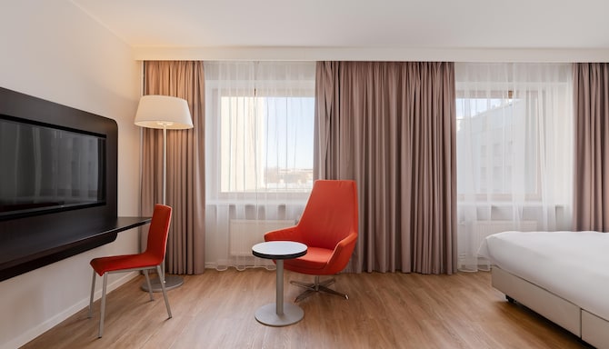 Park Inn by Radisson Meriton Conference & Spa Hotel Tallinn - Hotellihuone