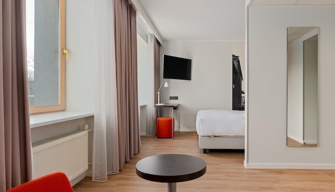 Park Inn by Radisson Meriton Conference & Spa Hotel Tallinn - Hotellihuone