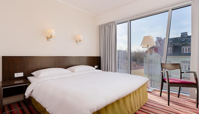 Park Inn by Radisson Meriton Conference & Spa Hotel Tallinn - Hotellihuone