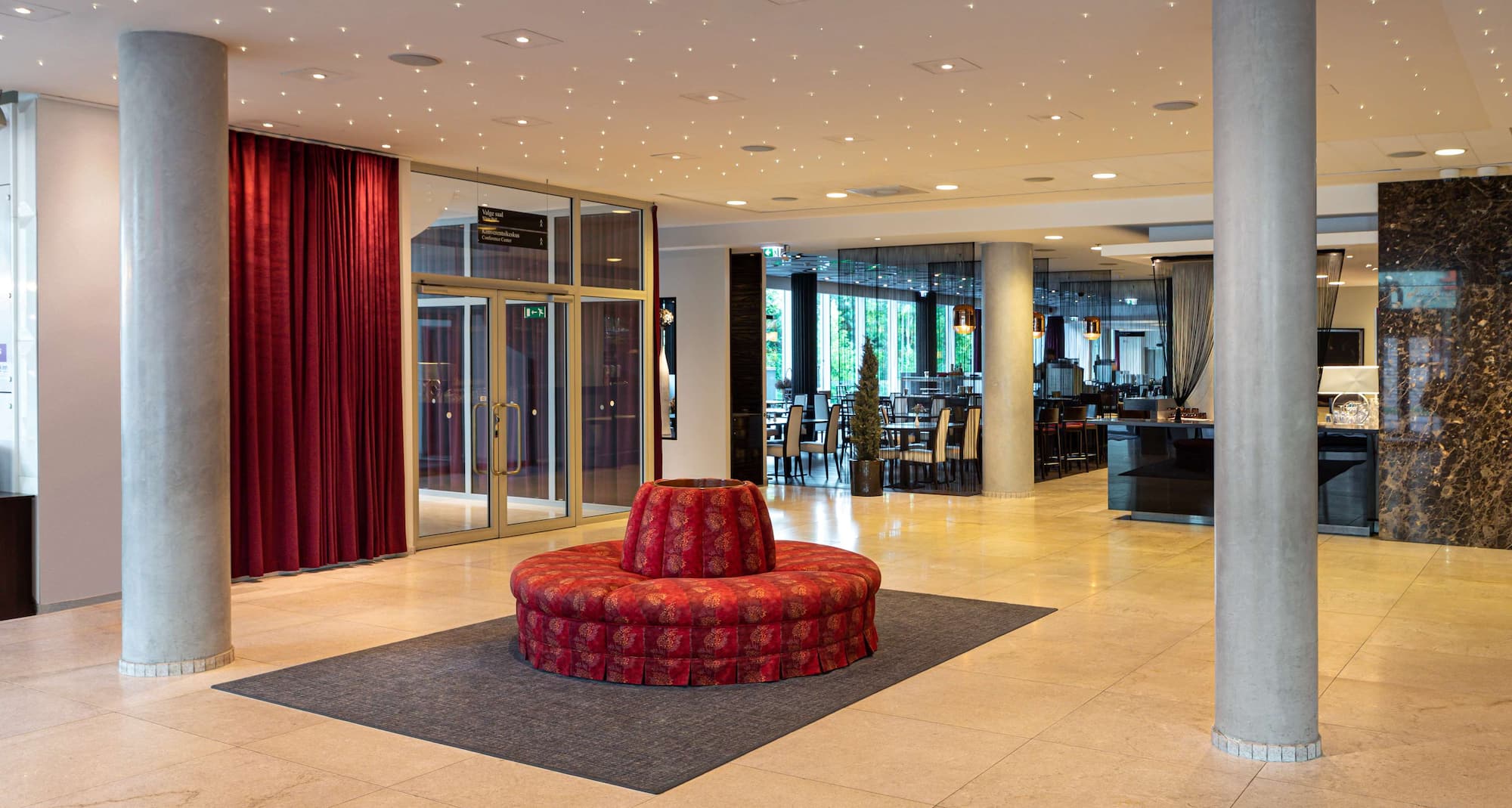 Park Inn by Radisson Meriton Conference &amp; Spa Hotel Tallinn - Lobbyutsikt