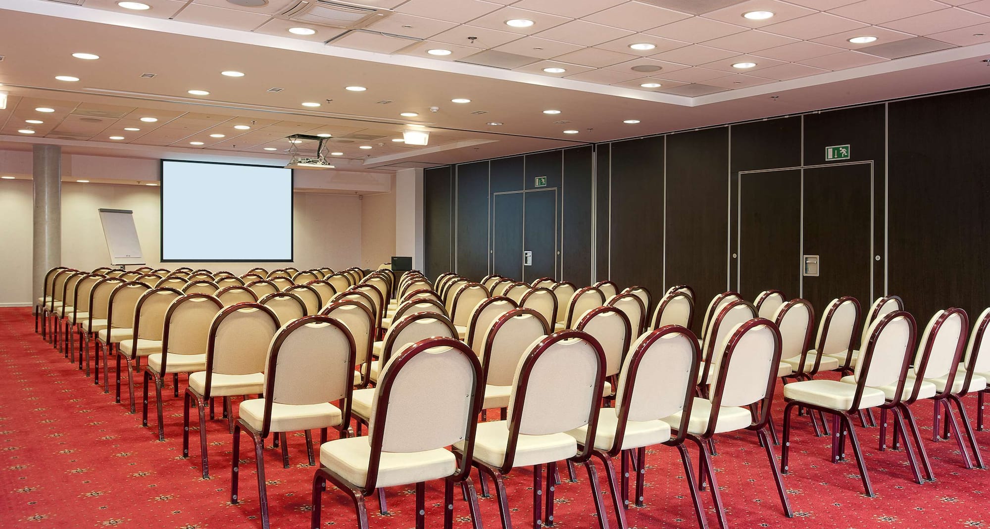 Park Inn by Radisson Meriton Conference & Spa Hotel Tallinn (Estonia) - зал K.J.Peterson I-II - театральная рассадка