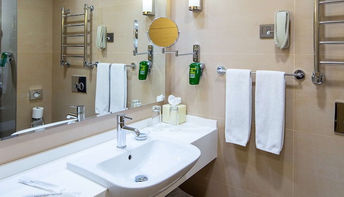 Park Inn by Radisson Moscow Izmailovo Moscow - Bathroom