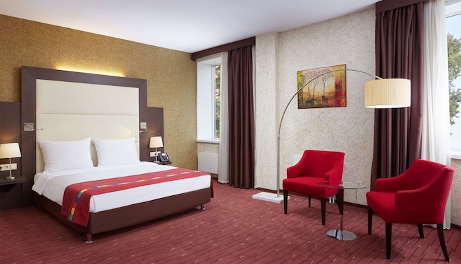 Park Inn by Radisson Odintsovo - One Bedroom Suite