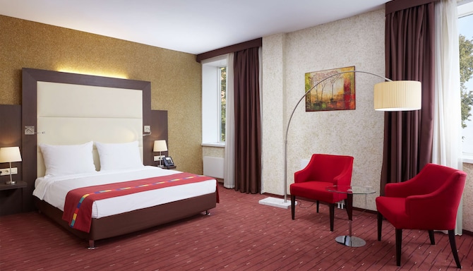 Park Inn by Radisson Odintsovo - One Bedroom Suite