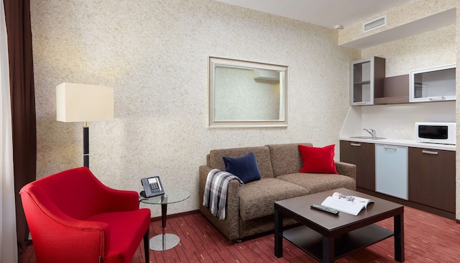Park Inn by Radisson Odintsovo - One Bedroom Suite