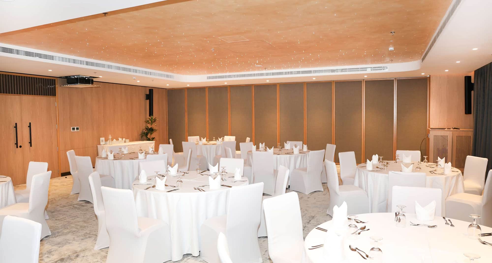 Park Inn by Radisson Muscat - Wedding set-up