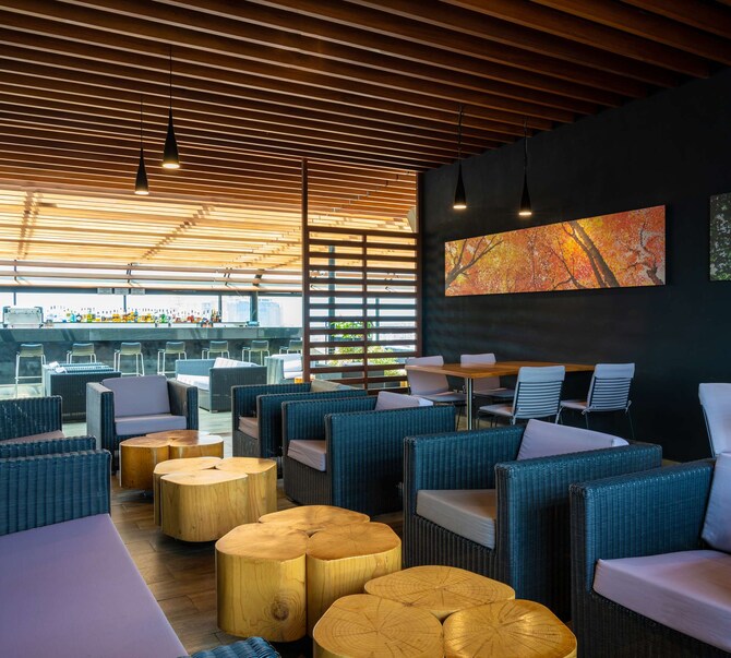 Visit our cocktail bar in Nairobi Book Today Park Inn