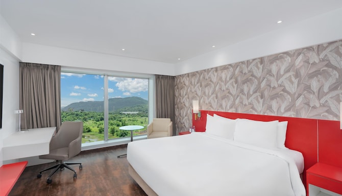 Park Inn by Radisson Navi Mumbai - Standard Bedroom