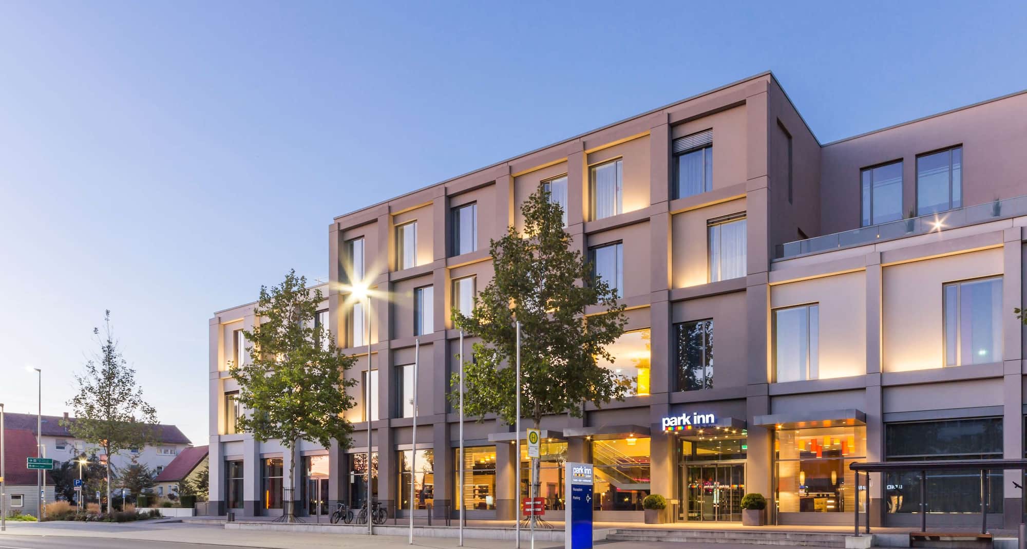 Park Inn by Radisson Neumarkt - Public Area