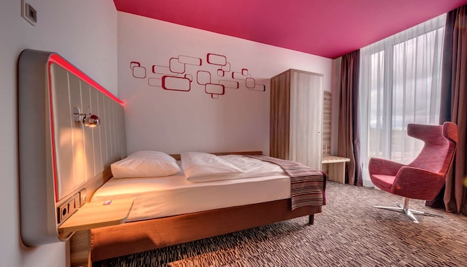 Park Inn by Radisson Neumarkt - Gästezimmer