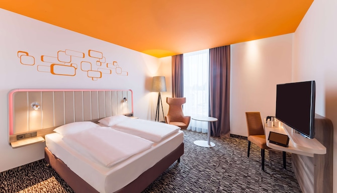 Park Inn by Radisson Neumarkt - Standard Room