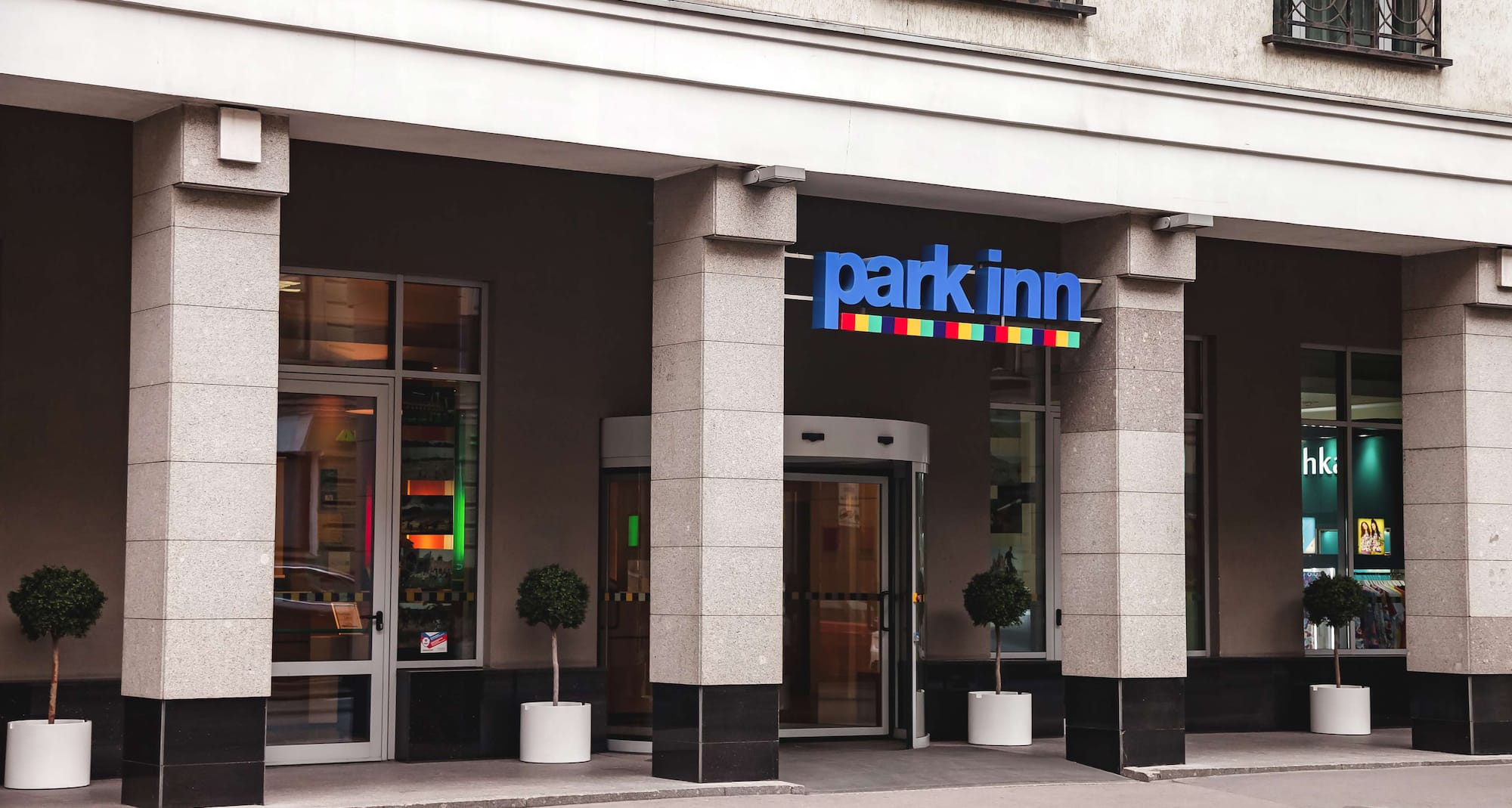 Park Inn Radisson St Petersburg Airport Shuttleservice www.radissonhotels.com