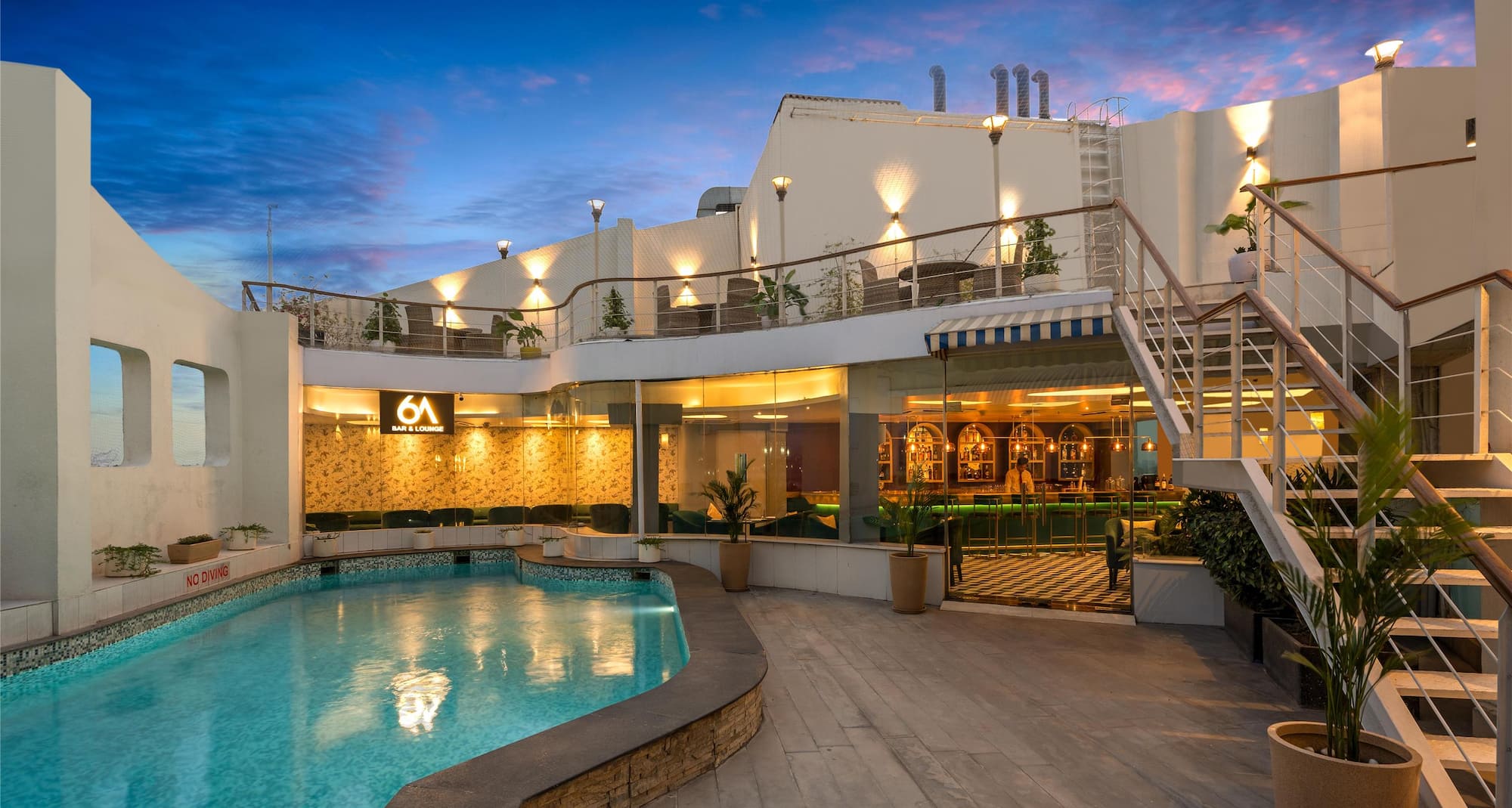 Park Inn by Radisson New Delhi IP Extension - 6A Bar and Lounge