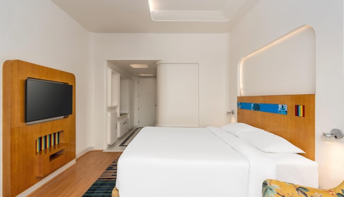 Park Inn by Radisson New Delhi IP Extension - Superior Bedroom