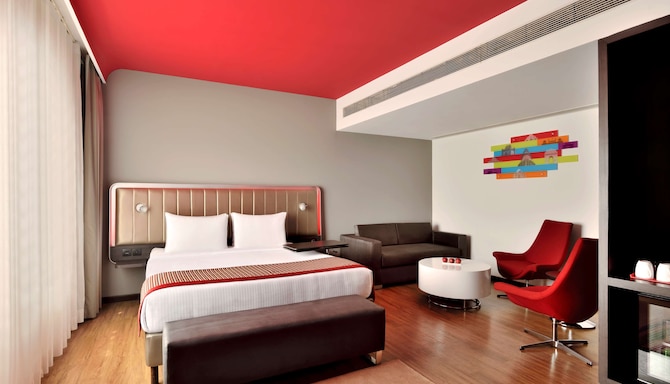Park Inn by Radisson New Delhi Lajpat Nagar - Business Class Room