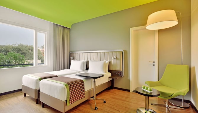 Park Inn by Radisson New Delhi Lajpat Nagar - Deluxe Room
