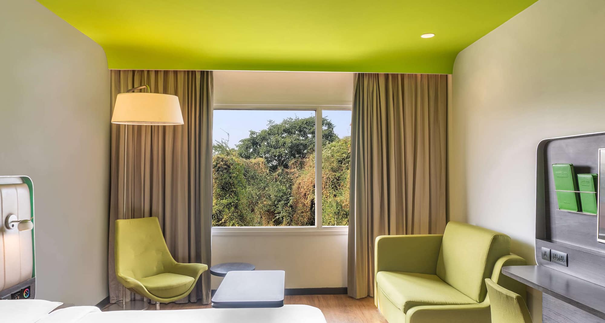 Park Inn by Radisson New Delhi Lajpat Nagar - Deluxe Room