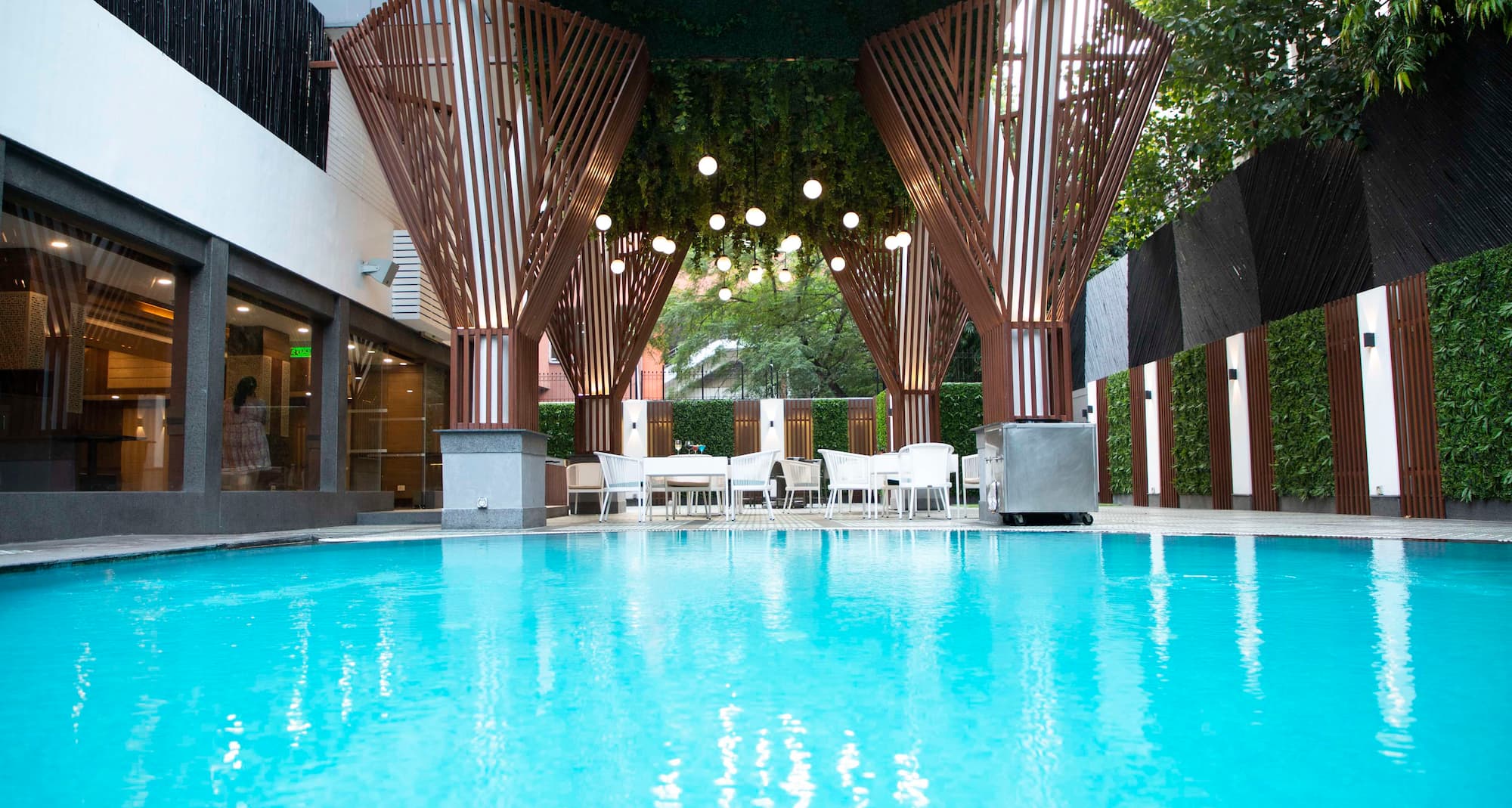 Park Inn by Radisson New Delhi Lajpat Nagar - Pool - outdoor