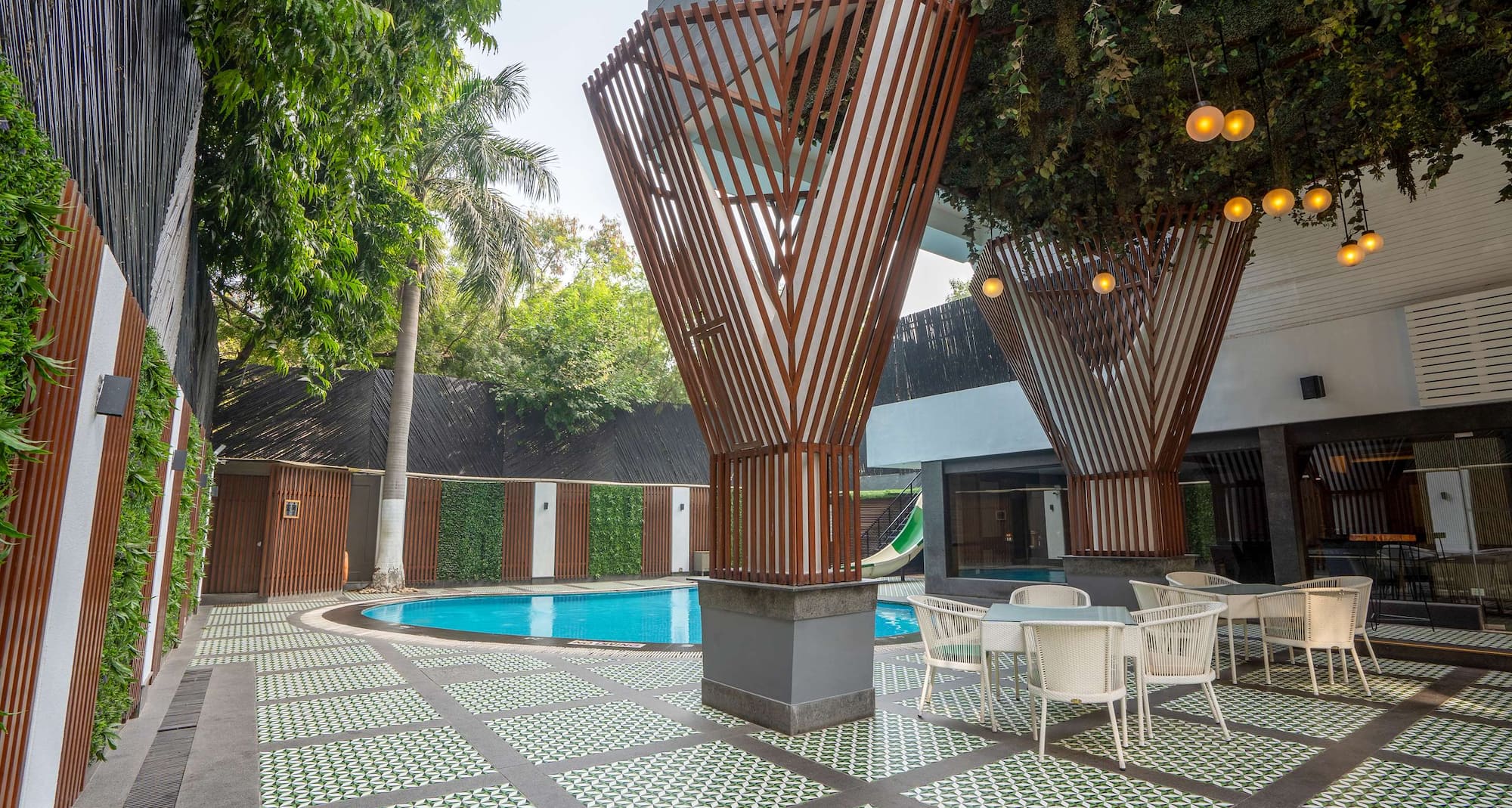 Park Inn by Radisson New Delhi Lajpat Nagar - Swimming Pool