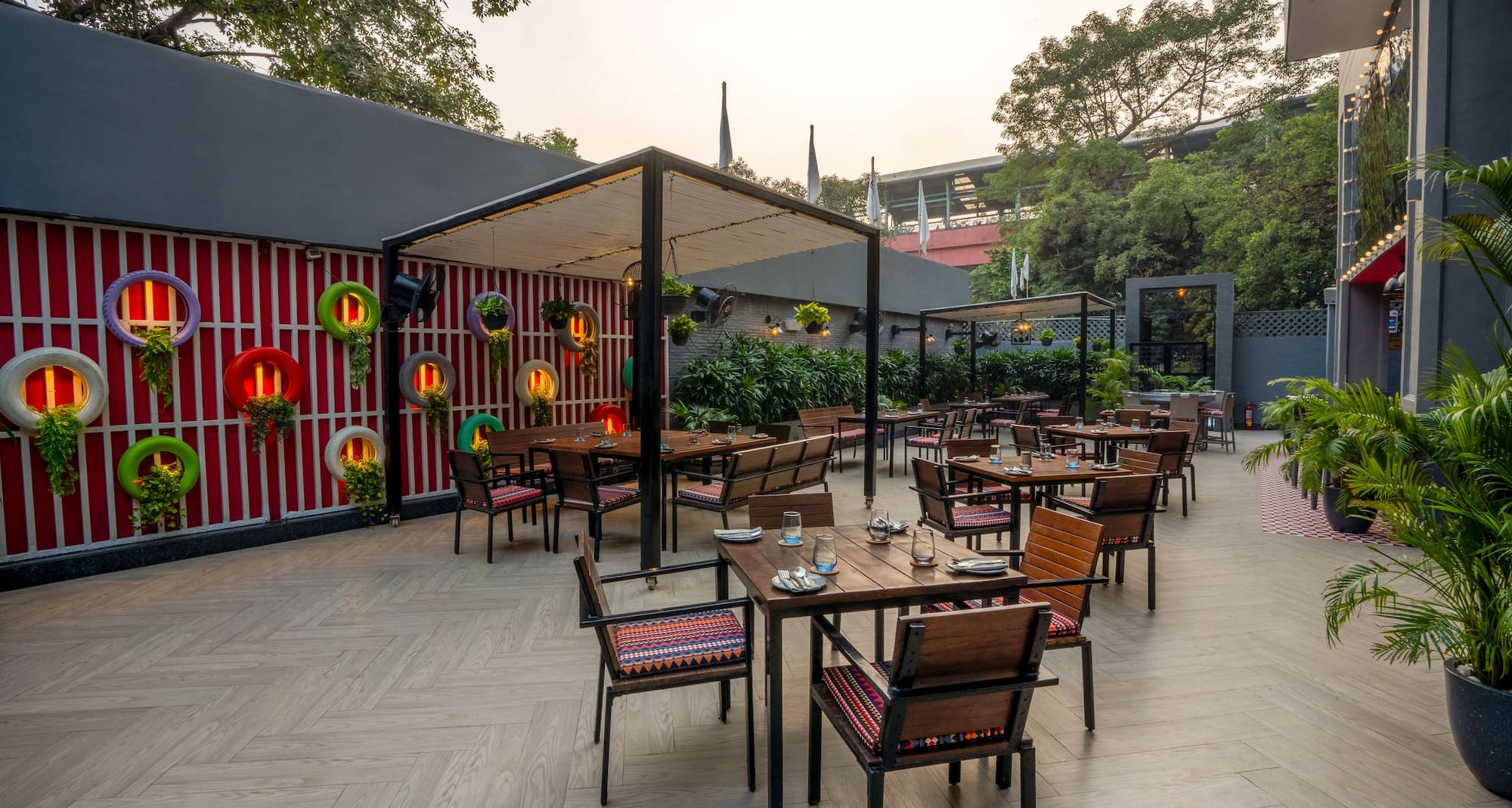 Park Inn by Radisson New Delhi Lajpat Nagar - Restaurant
