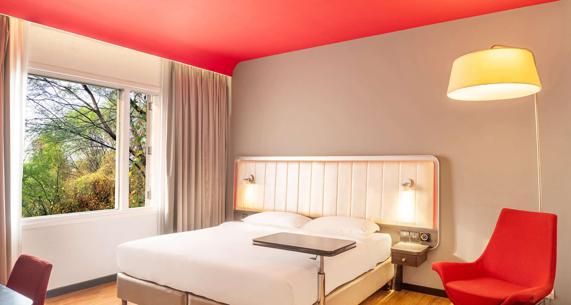 Park Inn by Radisson New Delhi Lajpat Nagar - Executive Suite