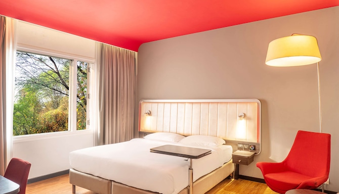 Park Inn by Radisson New Delhi Lajpat Nagar - Executive Suite