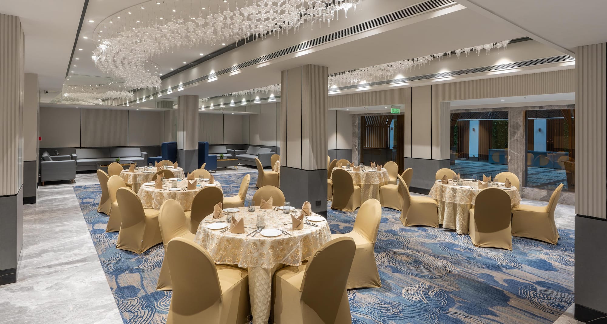 Park Inn by Radisson New Delhi Lajpat Nagar - Breeze Hall