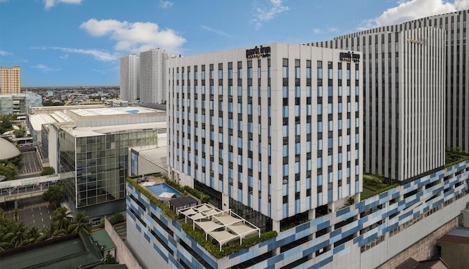 Park Inn by Radisson North EDSA - Widok zewnętrzny
