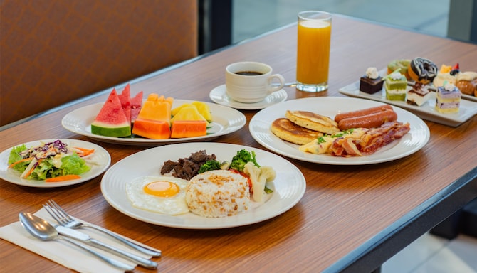 Park Inn by Radisson North EDSA - CASA Breakfast