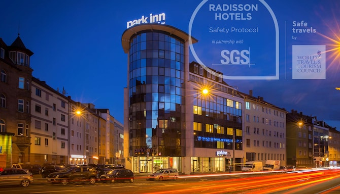 Park Inn by Radisson N�rnberg - Exterior with SGS logo
