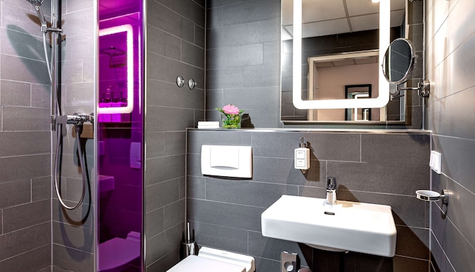 Park Inn by Radisson N�rnberg - Bathroom