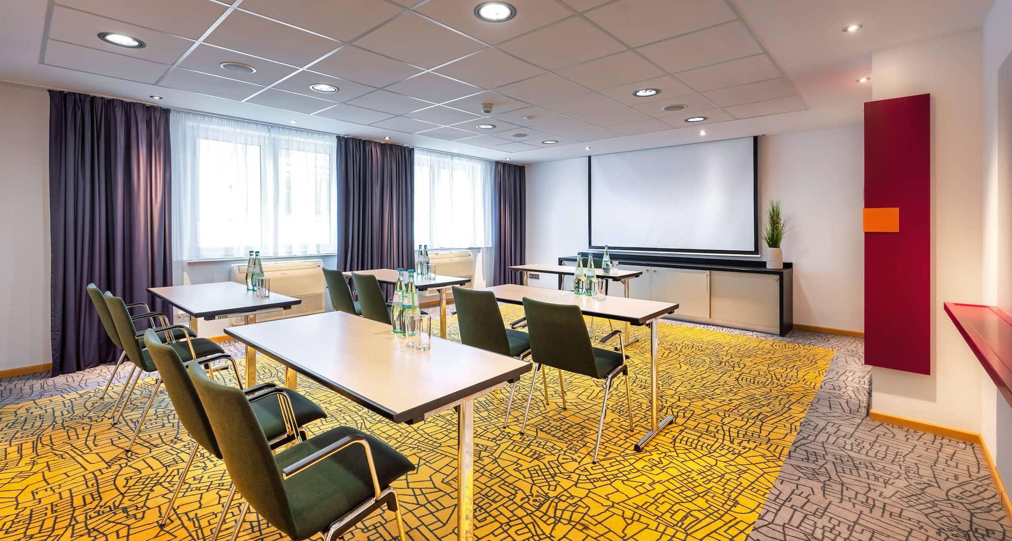 Park Inn by Radisson Nürnberg - Intellekt 2 con allestimento ad aula scolastica