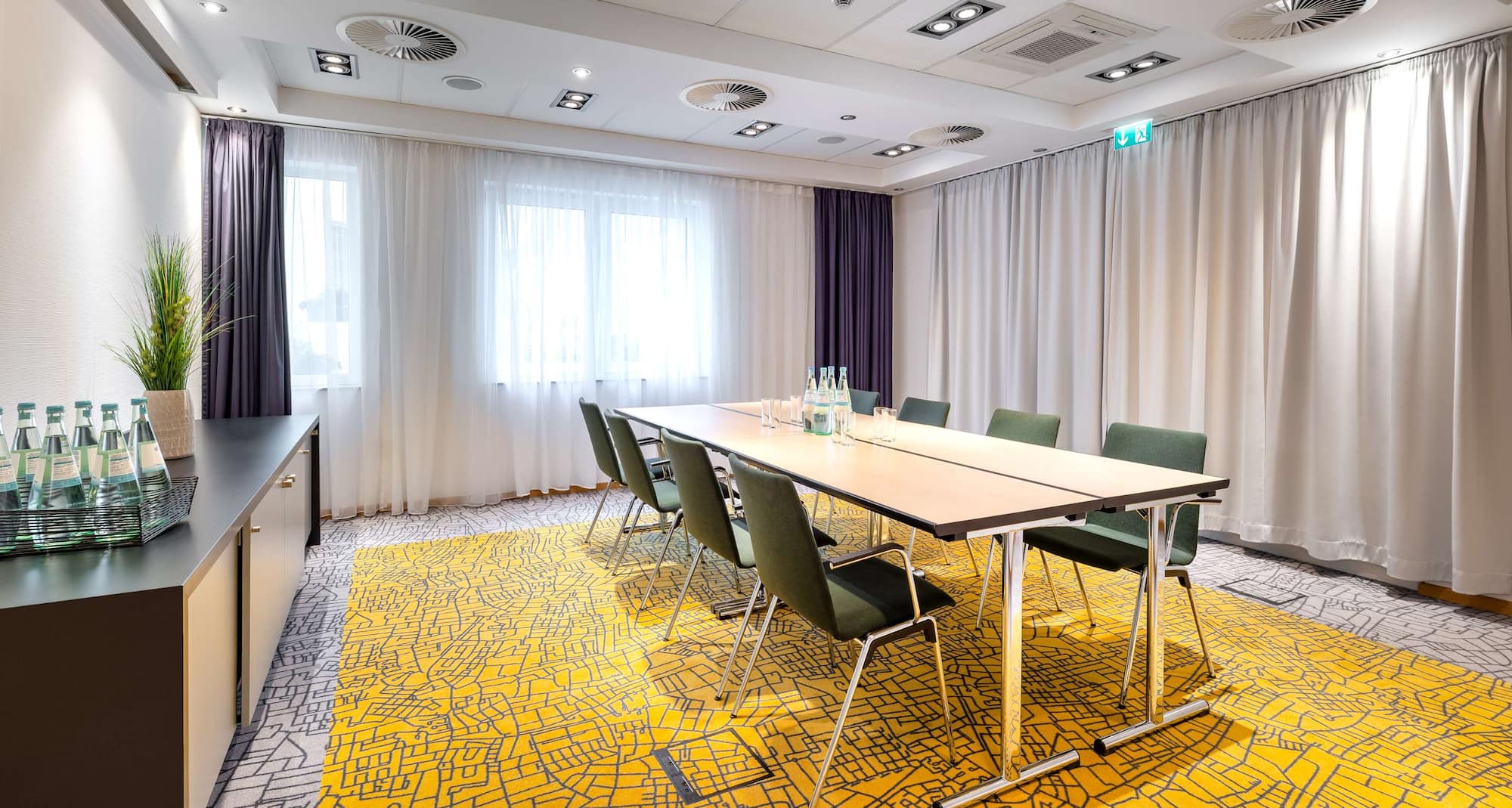 Park Inn by Radisson Nürnberg - Sala Fantasie con allestimento a sala assemblee