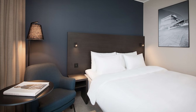 Park Inn by Radisson Oslo Airport Hotel West - Superior Room