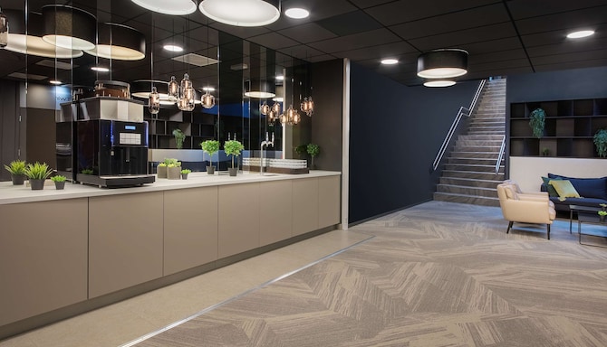 Park Inn by Radisson Oslo Airport Hotel West - Prefunction Area