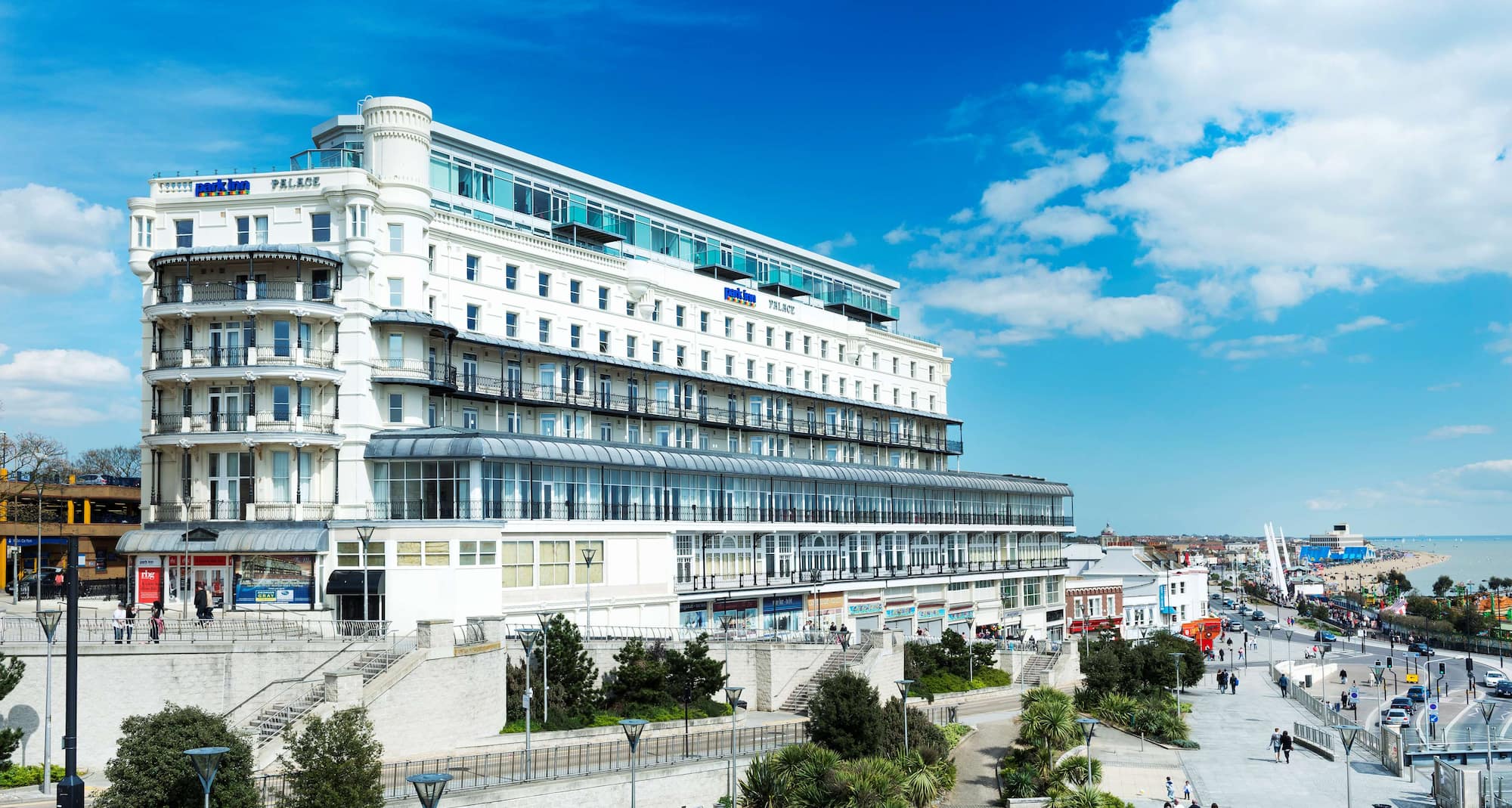 Park Inn by Radisson Palace Southend-on-Sea - Hotel Exterior