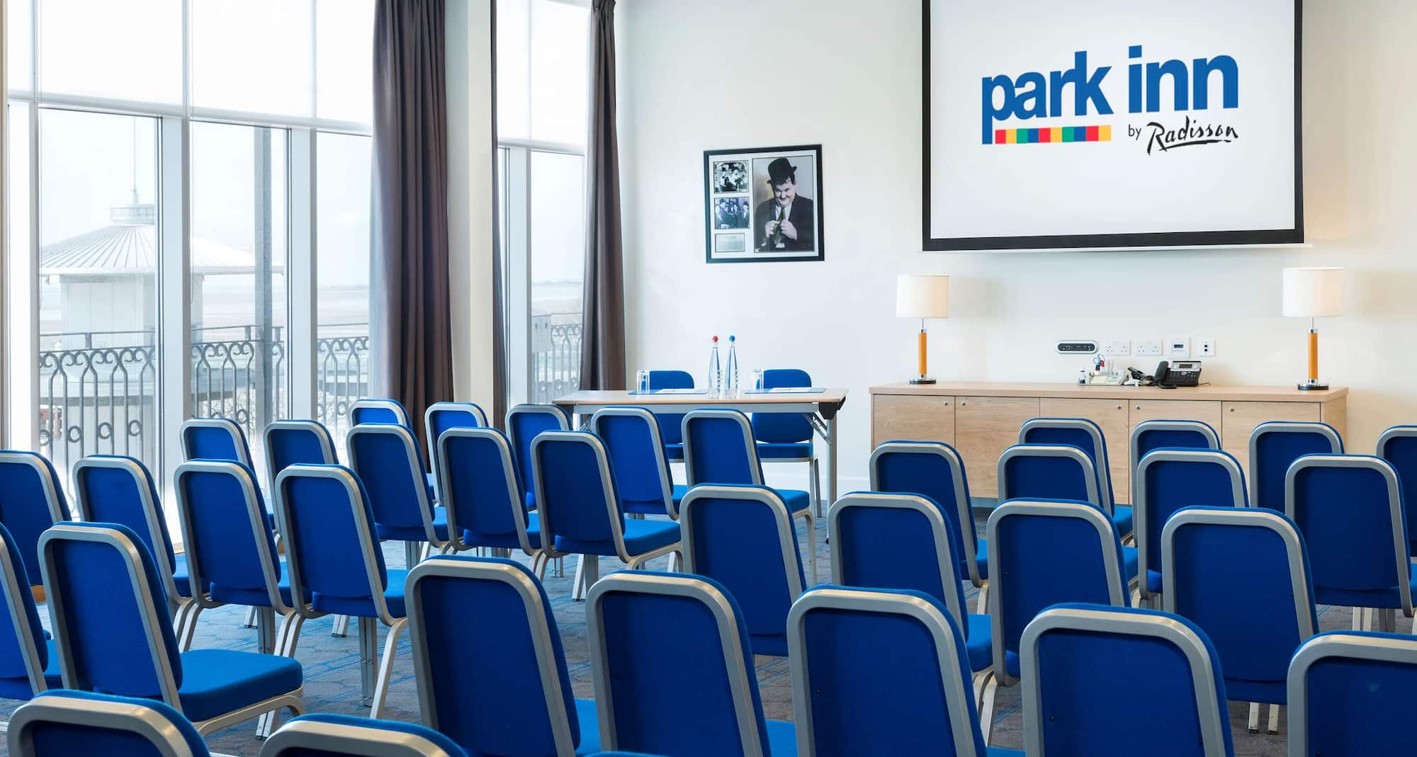Park Inn By Radisson Palace, Southend-on-Sea - Meeting Room Auditorium Style