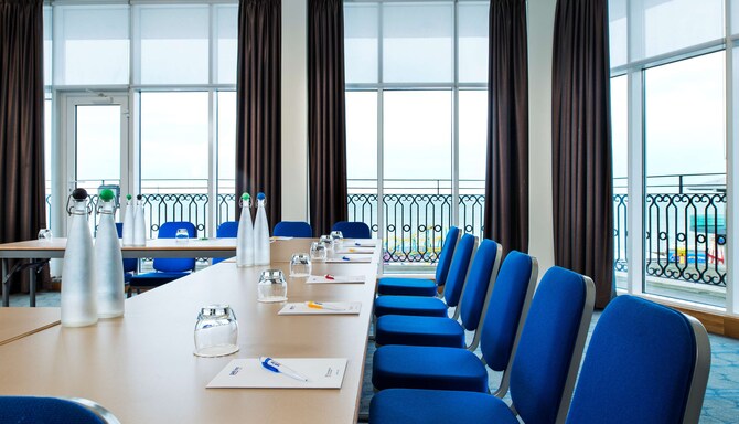 Park Inn By Radisson Palace, Southend-on-Sea - Meeting Room U-Shape