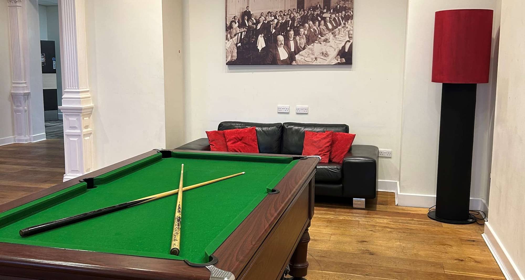 Park Inn by Radisson Palace Southend-on-Sea - Pool Table