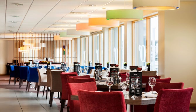 Book Now and Tuck into Breakfast in Peterborough| Radisson Blu