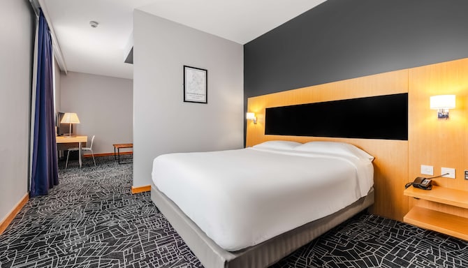 Park Inn by Radisson Peterborough - Family Room